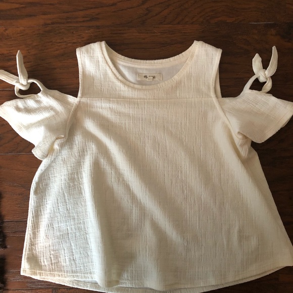 Open shoulder top - Picture 2 of 3